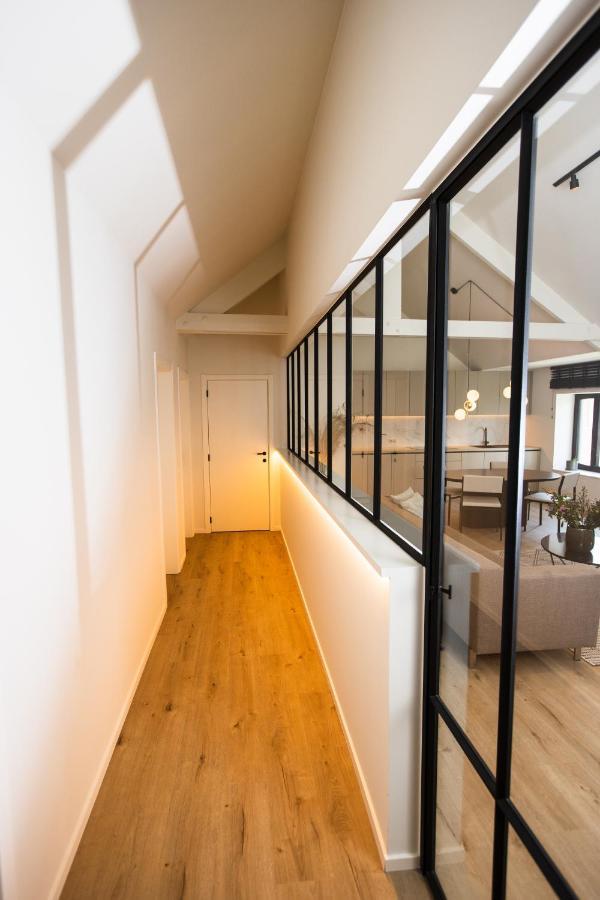 The Lodge Morris Leuven Bagian luar foto