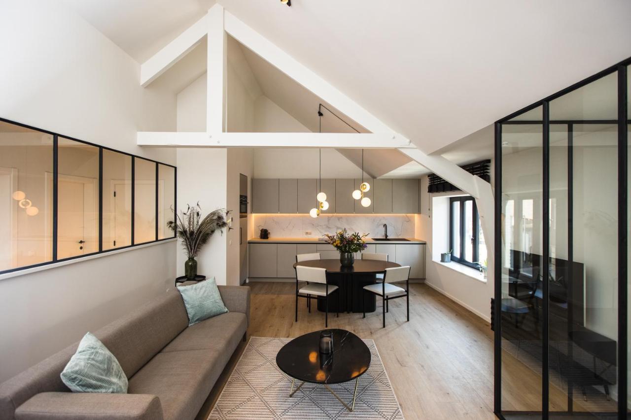 The Lodge Morris Leuven Bagian luar foto